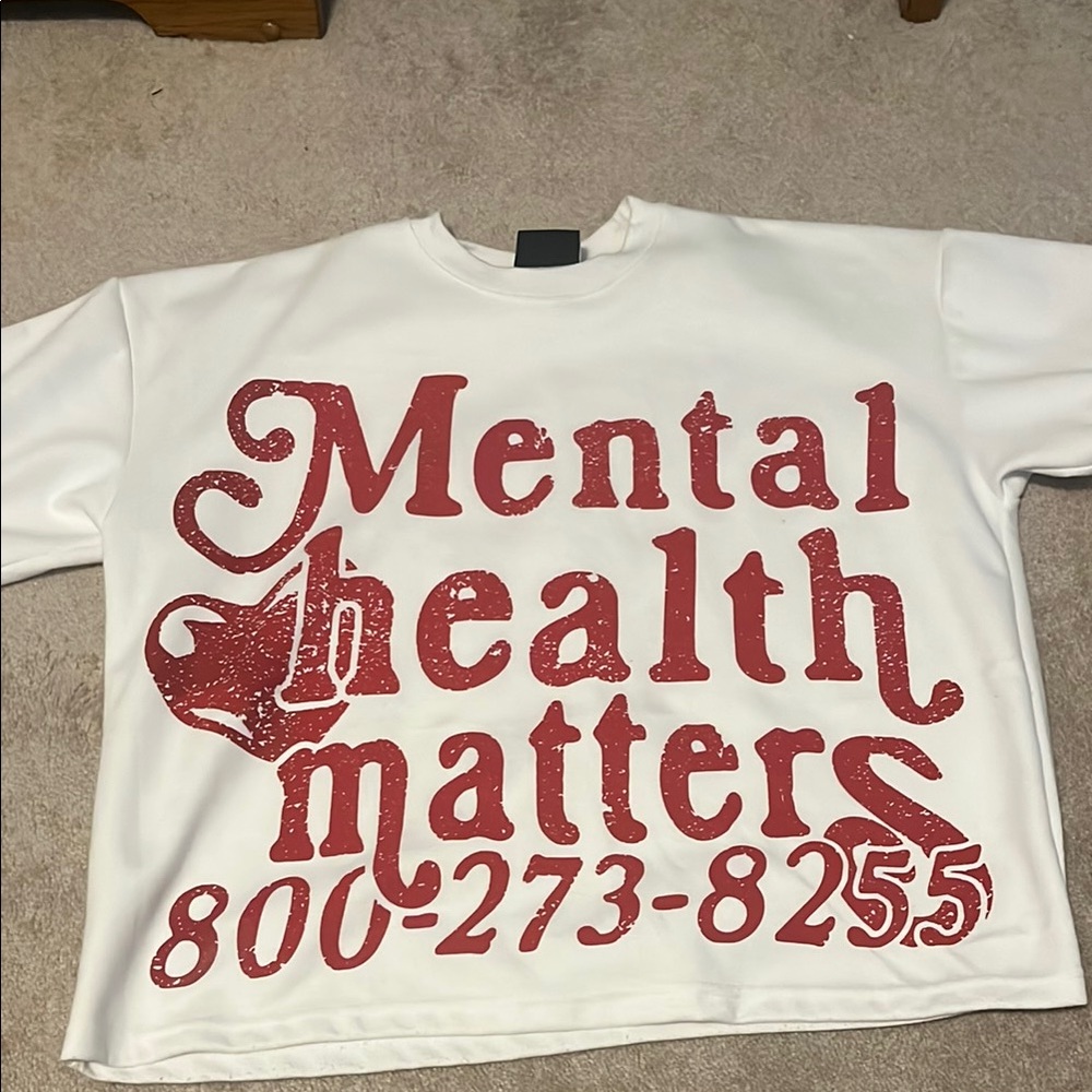 Mental health matters cropped tee